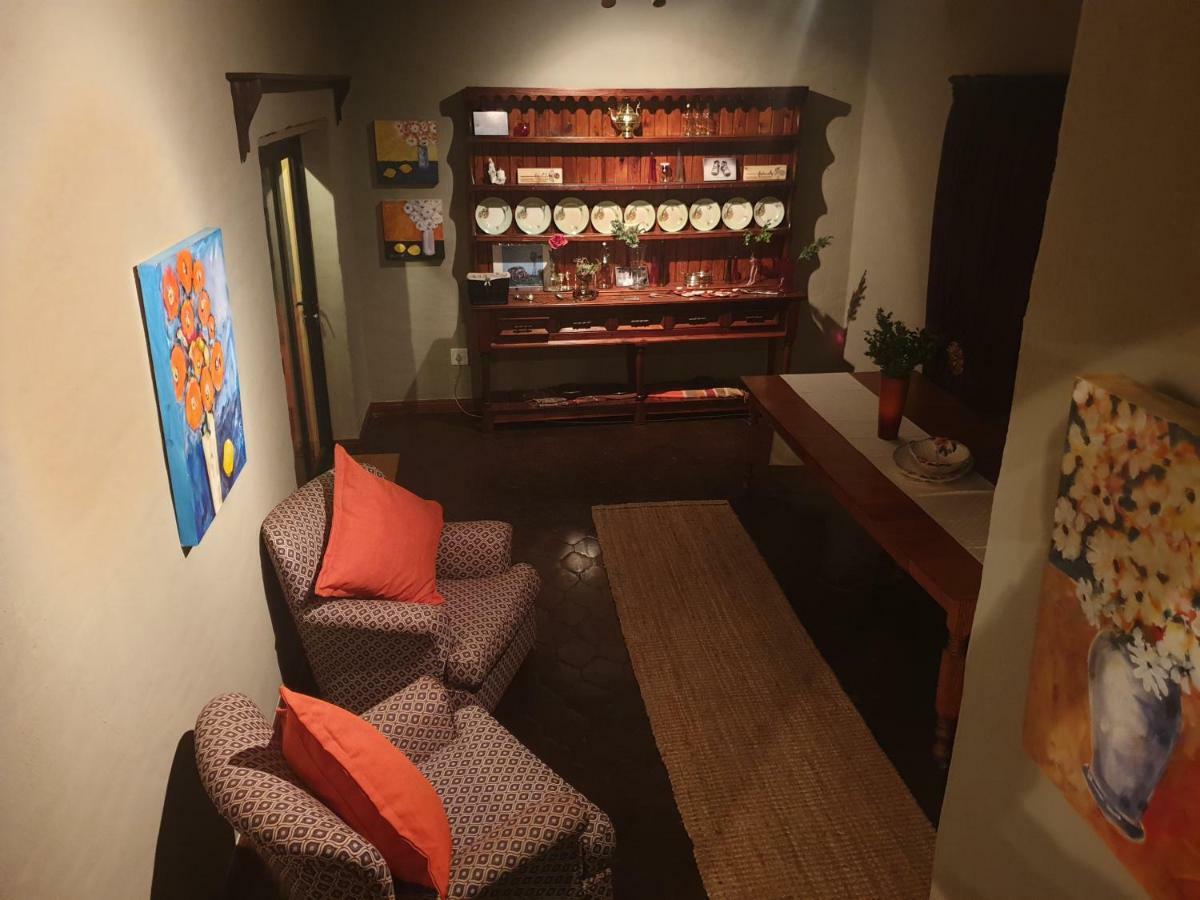 Airport Tower Lodge ケンプトンパーク エクステリア 写真